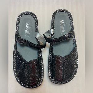 new Alegria Mary Jane Mules Shoes 36 W Silver and Black